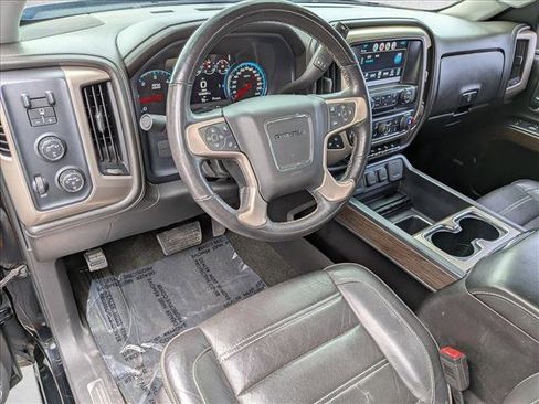 Used 2017 GMC Sierra 1500 Denali w/ Denali Ultimate Package AWD/4WD image 10