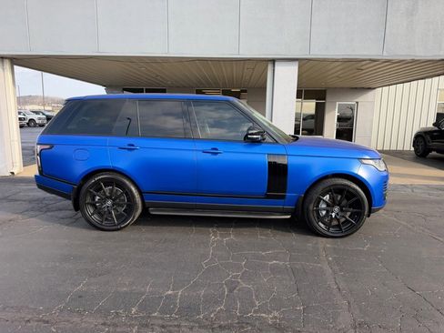 Used 2021 Land Rover Range Rover image 2