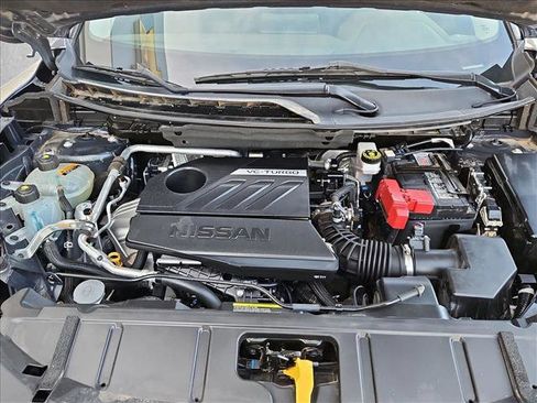 Used 2022 Nissan Rogue SV image 22