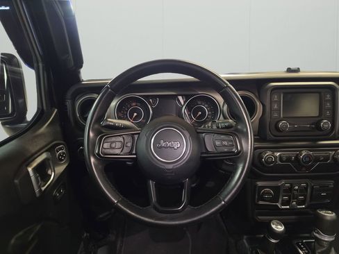 Used 2019 Jeep Wrangler Unlimited Sport S image 17
