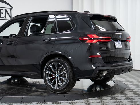 New 2026 BMW X5 xDrive40i w/ M Sport Package AWD/4WD image 29