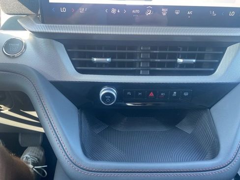 New 2025 Ford Explorer Active w/ Active Comfort Package image 22