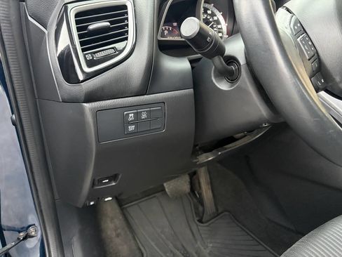 Used 2016 MAZDA MAZDA3 i Touring w/ Popular Equipment Package image 31