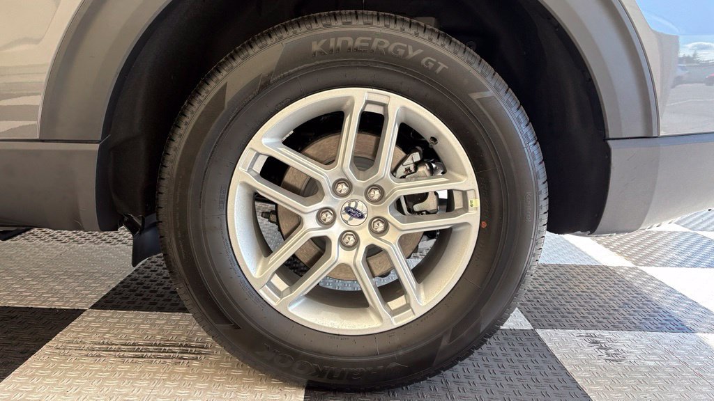 New 2026 Ford Explorer Active AWD/4WD image 12