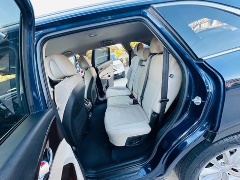 Used 2017 Kia Sorento LX image 15