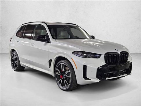 New 2026 BMW X5 M60i image 6