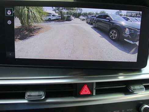 Certified 2025 Kia Sorento EX w/ Panoramic Sunroof Package FWD image 55