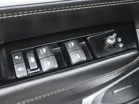Used 2022 Jeep Wagoneer Series II RWD image 4
