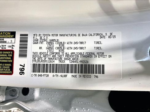 Used 2025 Toyota Tacoma SR5 image 34