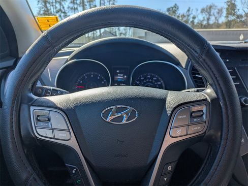 Used 2015 Hyundai Santa Fe Limited image 34