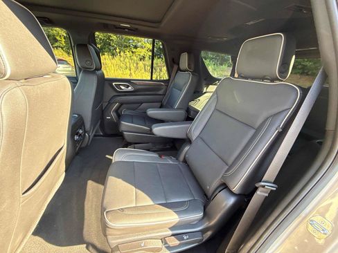 Used 2023 Chevrolet Tahoe Premier w/ Max Trailering Package AWD/4WD image 12