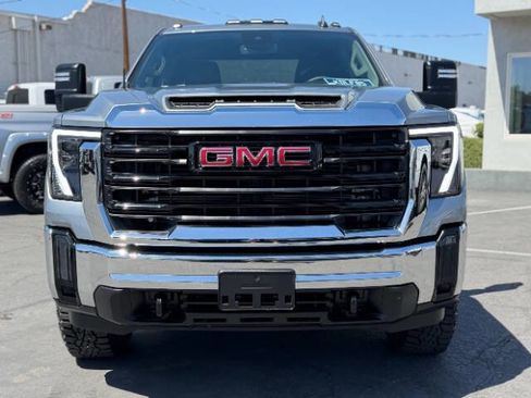 Used 2024 GMC Sierra 2500 Pro w/ 1SA Pro Safety Plus Package AWD/4WD image 7