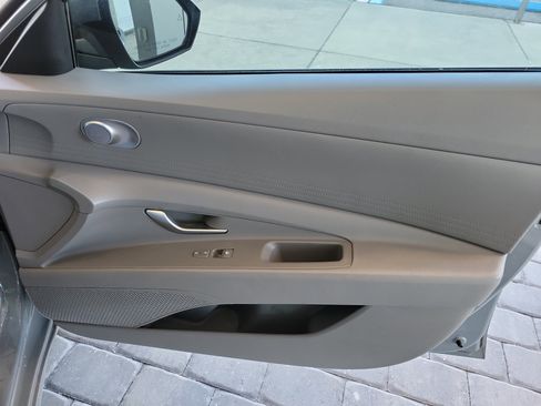 Used 2023 Hyundai Elantra SEL w/ Preferred Accessory Package image 29