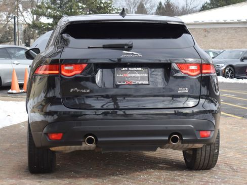 Used 2019 Jaguar F-PACE Prestige image 10