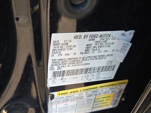 Used 2017 Lincoln Navigator Reserve image 25