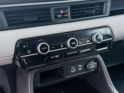 Certified 2023 Honda Pilot EX-L image 14