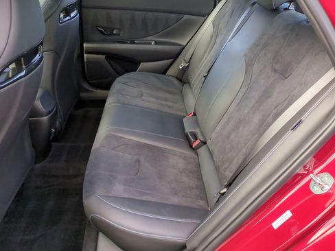 Certified 2024 Hyundai Elantra N image 19