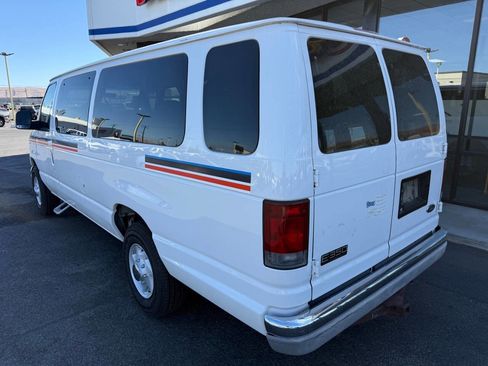 Used 2003 Ford E-350 and Econoline 350 XL image 3