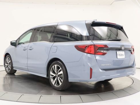 Used 2025 Honda Odyssey Sport-L image 3