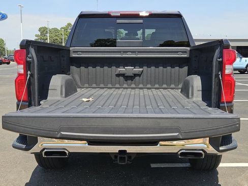 Used 2024 Chevrolet Silverado 1500 LTZ AWD/4WD image 37