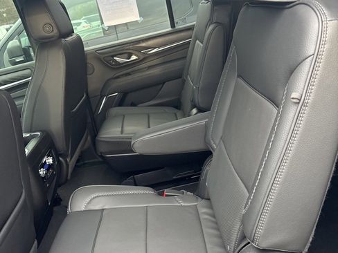 Used 2024 GMC Yukon Denali image 26