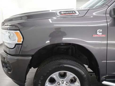 Used 2024 RAM 3500 Big Horn w/ Level 2 Equipment Group image 37