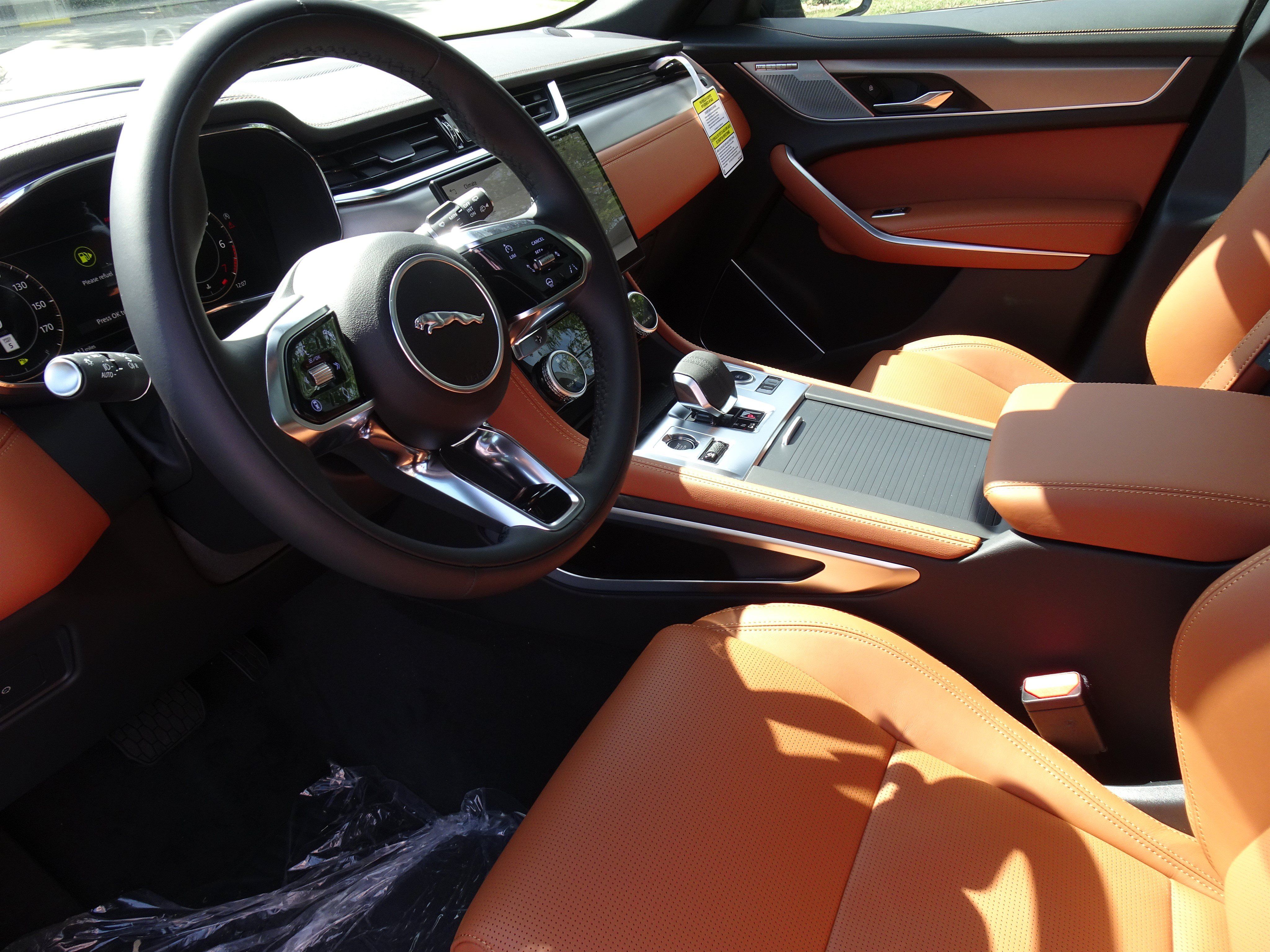 New 2026 Jaguar F-PACE R-Dynamic S AWD/4WD image 15
