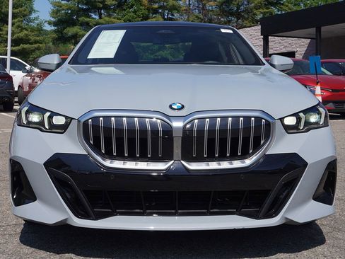 Used 2024 BMW 540i xDrive w/ Executive Package AWD/4WD image 12