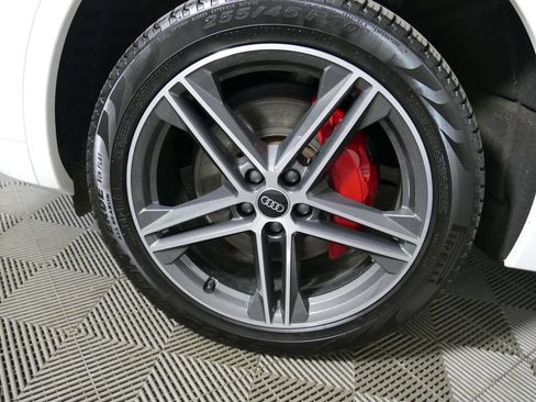 Used 2025 Audi Q5 e Premium Plus w/ Premium Plus Package AWD/4WD image 9