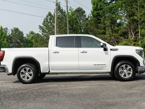 Used 2024 GMC Sierra 1500 SLT image 17