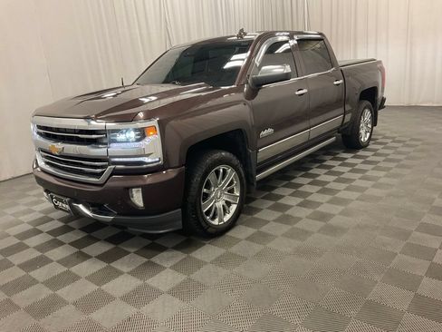 Used 2016 Chevrolet Silverado 1500 High Country w/ High Country Premium Package AWD/4WD image 9