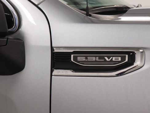 Used 2025 GMC Sierra 1500 SLE AWD/4WD image 31