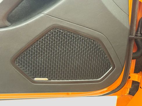 Used 2020 Lamborghini Huracan EVO image 19