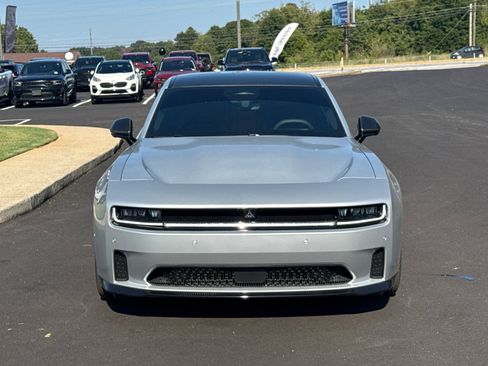 Used 2024 Dodge Charger Daytona Scat Pack w/ Plus Group AWD/4WD image 2