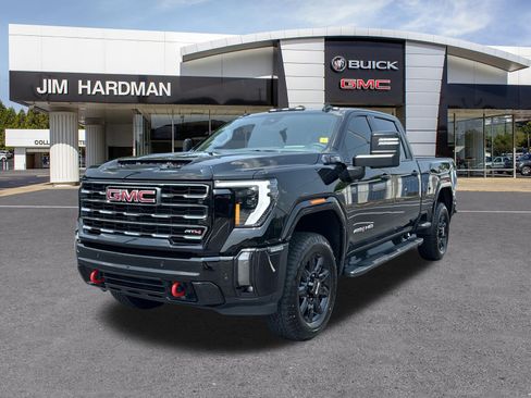 Used 2024 GMC Sierra 2500 AT4 w/ Technology Package AWD/4WD image 3