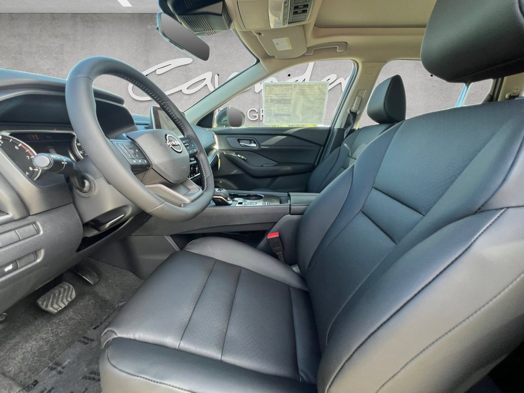 New 2026 Nissan Rogue Dark Armor FWD image 20