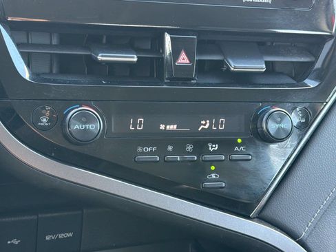Used 2024 Toyota Camry SE FWD image 21