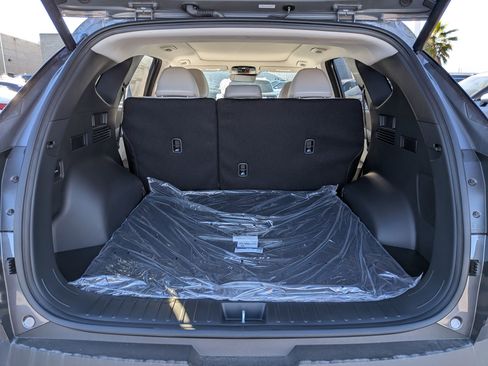 New 2025 Hyundai Tucson Limited image 24