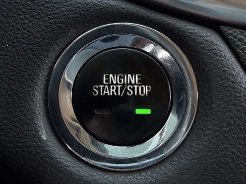 Used 2018 Chevrolet Impala LT FWD image 21