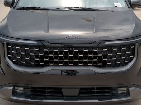 Used 2025 Kia Carnival SX Prestige FWD image 10