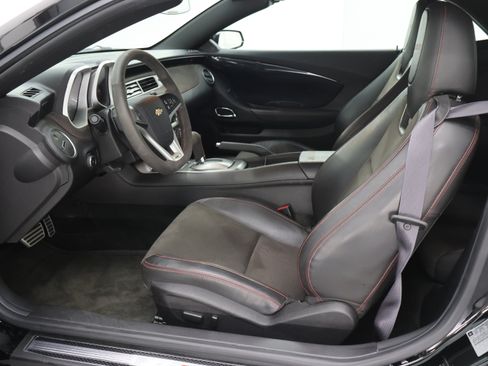 Used 2015 Chevrolet Camaro ZL1 RWD image 7