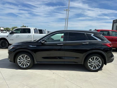 Used 2023 INFINITI QX50 Luxe FWD image 3