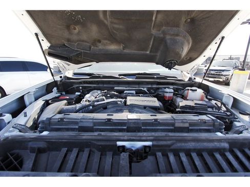 Used 2024 Chevrolet Silverado 2500 LT image 30