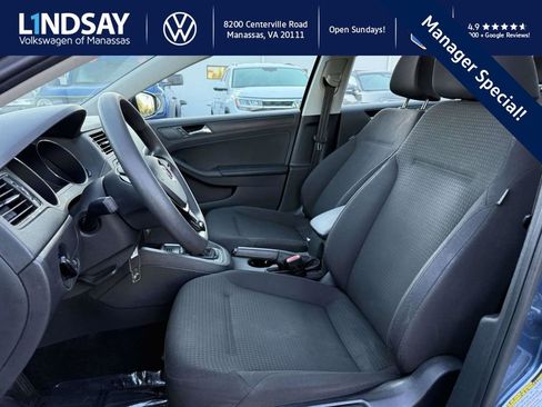 Used 2016 Volkswagen Jetta S image 9