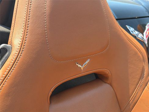 Used 2015 Chevrolet Corvette Stingray Convertible w/ 3LT Preferred Equipment Group RWD image 23