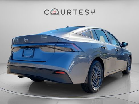 New 2026 Nissan Sentra SV image 5