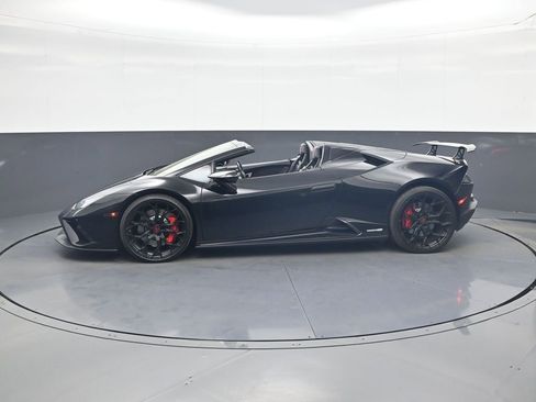 Used 2020 Lamborghini Huracan EVO image 13