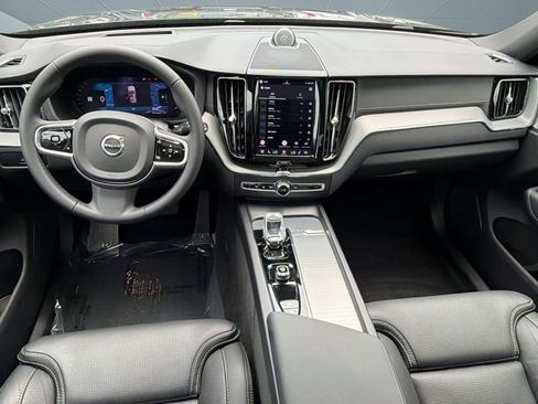 Certified 2024 Volvo XC60 B5 Ultimate AWD/4WD image 15