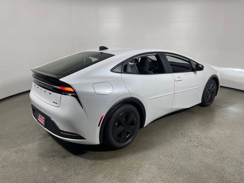 New 2026 Toyota Prius Plug-In Hybrid image 3