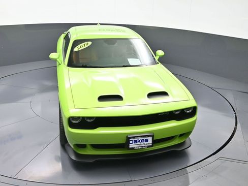Used 2019 Dodge Challenger SRT Hellcat Redeye image 39